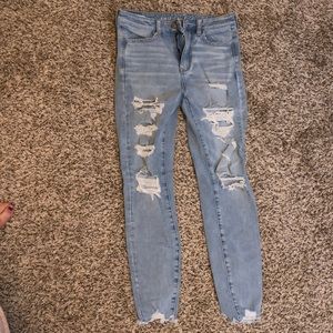 ripped skinny jeans!